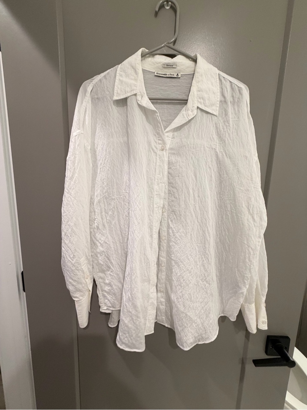 Aventura Men's White Casual Button-Down Shirt